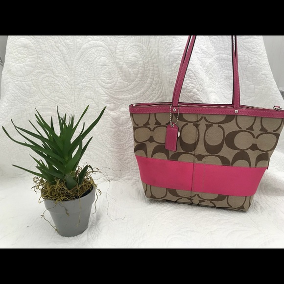 Coach purse - Picture 2 of 4